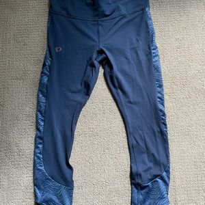Pearl Izumi 3/4 length tights, size L.